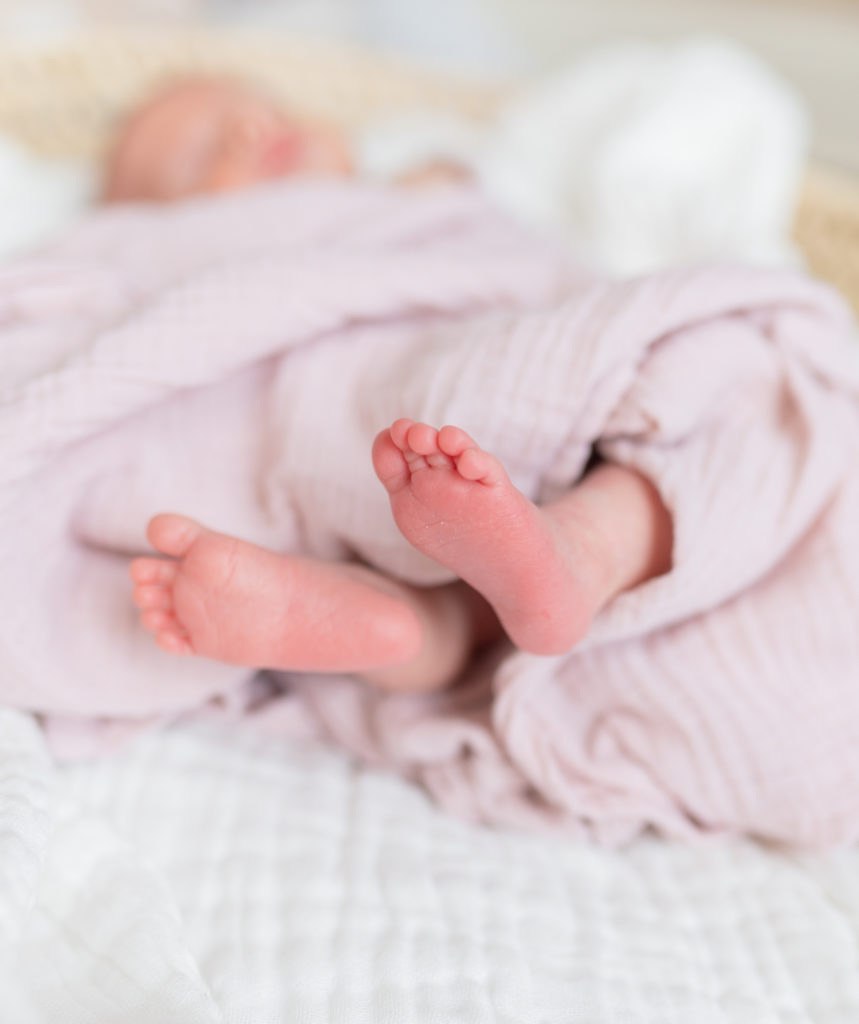 newborn photography in huntsville baby's feet